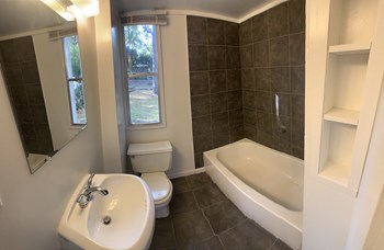 1509 Manhattan Street 1 Bed Apartment for Rent - Photo Gallery 6