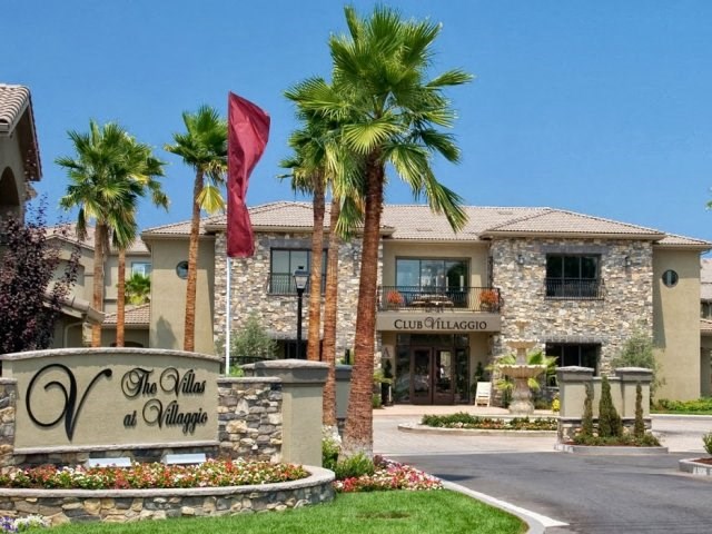 Apartments in Modesto, CA l Villas at Villaggio Entrance sign