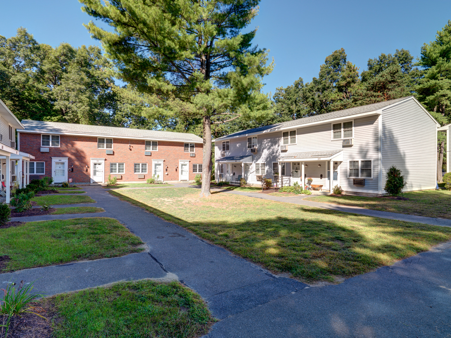 Colonial Estates Apartments, 1 Beacon Circle, Springfield, MA RentCafe