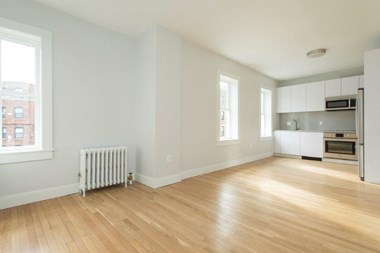 31-35 South Street 1 Bed Apartment for Rent Photo Gallery 1