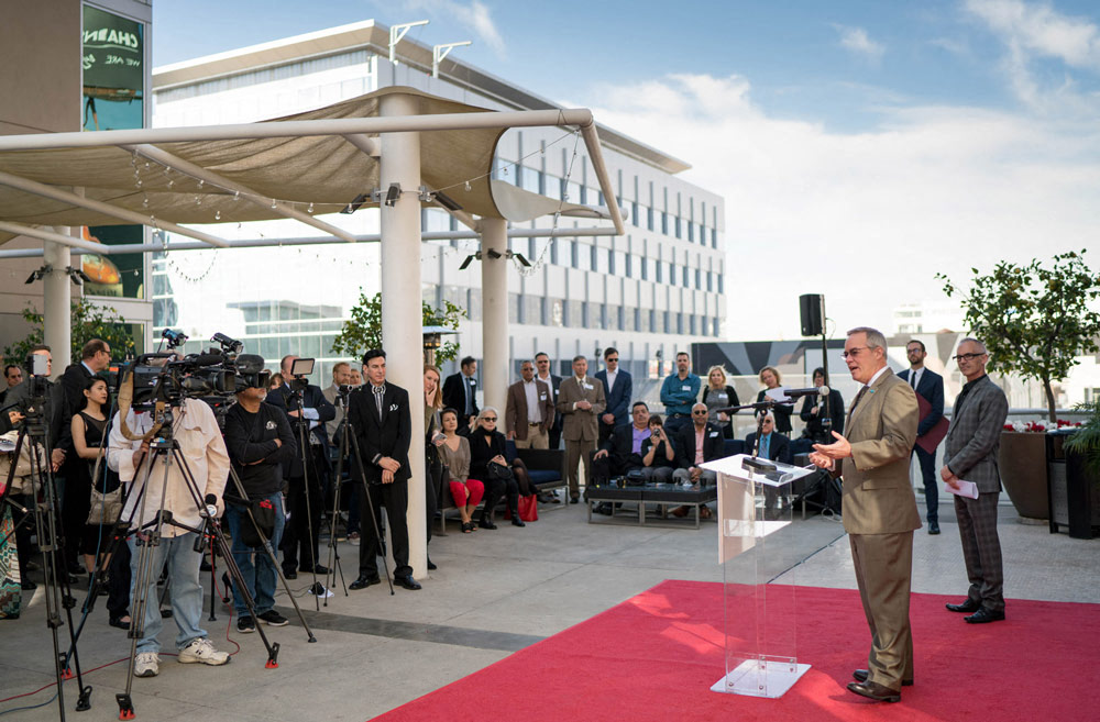 1600 VINE Los Angeles, CA Honors Presentation