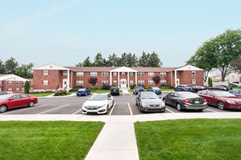 1560 Irene Street Apt. 102 1-3 Beds Apartment for Rent - Photo Gallery 3