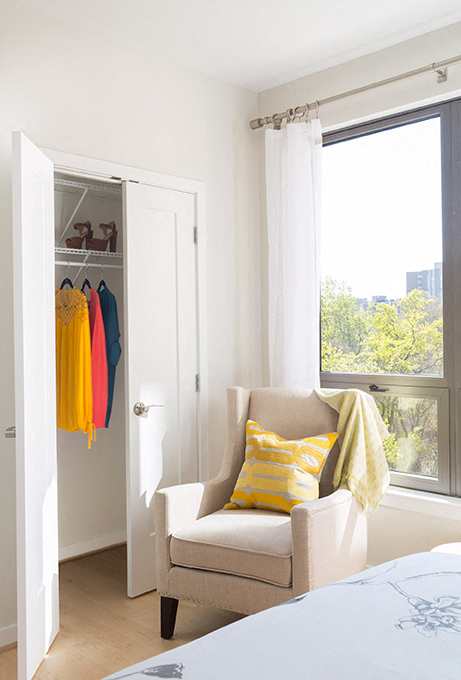 Park Van Ness bedroom