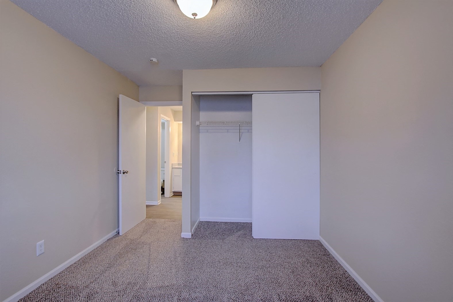 Skyline Apartments, 1425 S. 55th St., Kansas City, KS RENTCafé