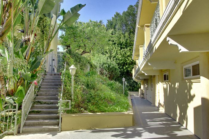 2301 Roscomare Rd 1-2 Beds Apartment, Townhouse for Rent - Photo Gallery