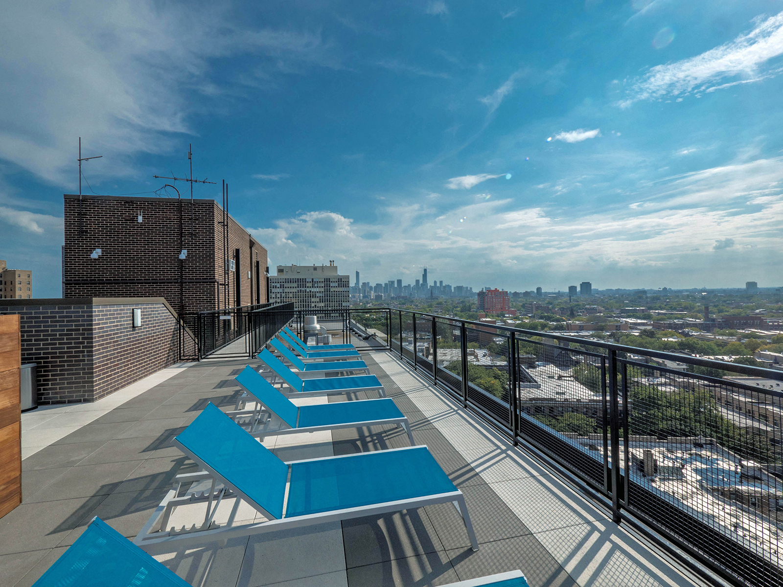 Apartments in Lincoln Park, Chicago Park Lincoln by Reside