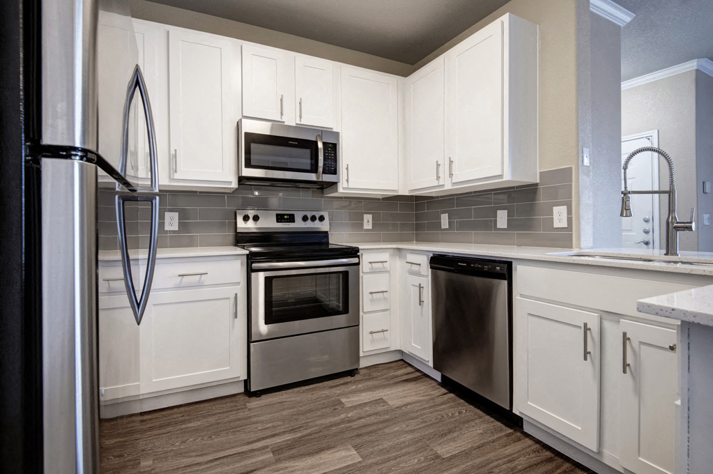 Modern Kitchen | Apartments in Scottsdale (1172) | The Catherine Townhomes in Scottsdale