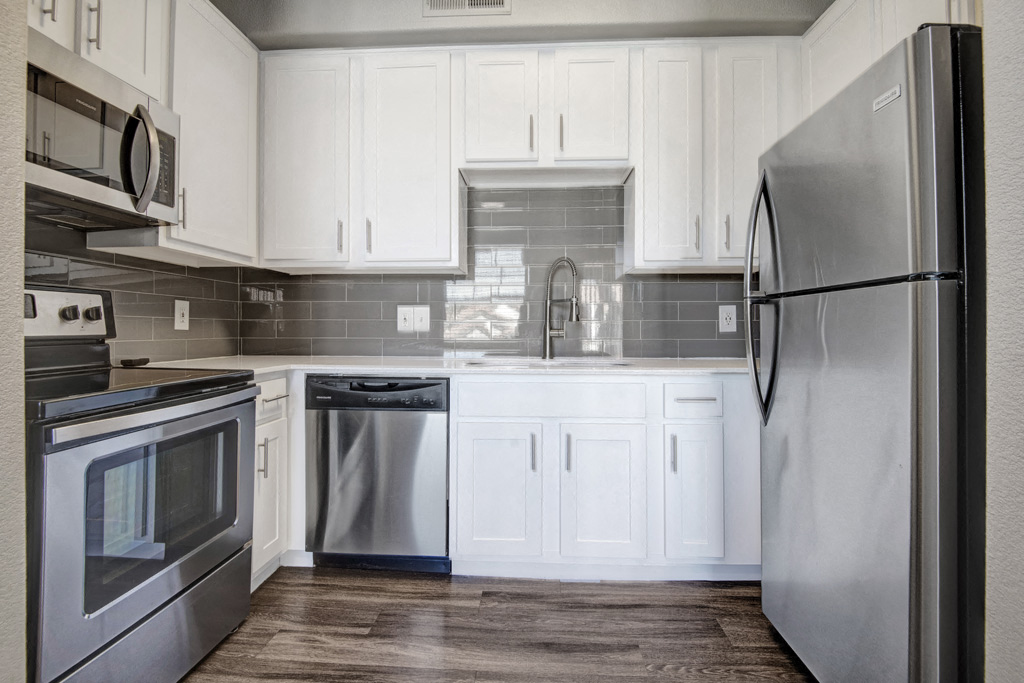 Kitchen | The Catherine Townhomes in Scottsdale