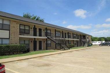 418 Demoye 1-2 Beds Apartment for Rent Photo Gallery 1