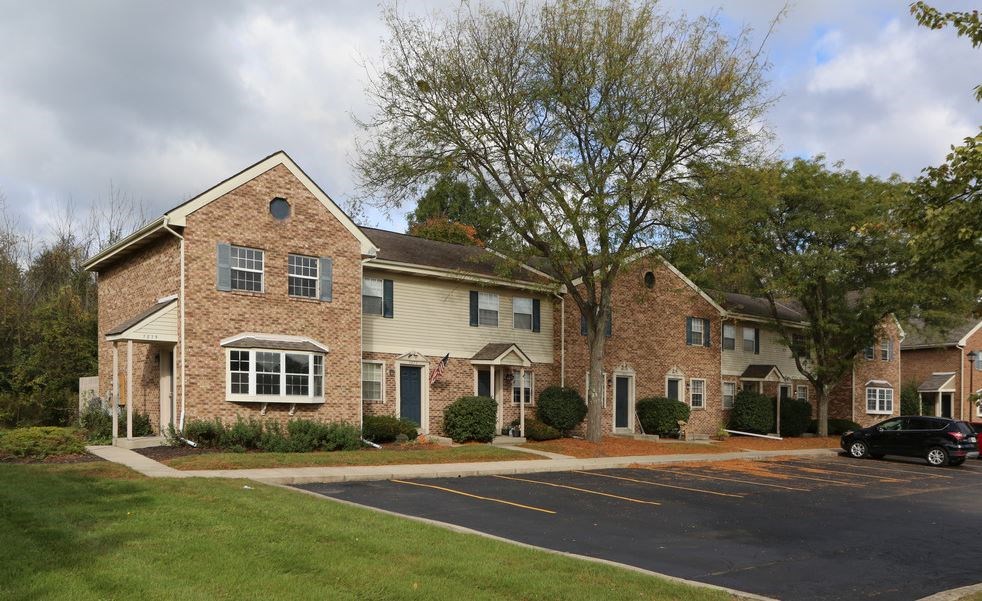 Worthington Meadows Townhomes, 699 Wellingshire Blvd, Worthington, OH