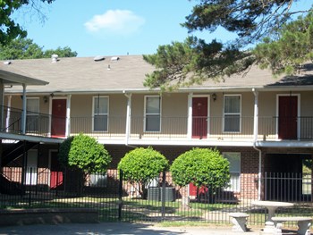 3700 East Brookstown Drive 1-3 Beds Apartment, Affordable for Rent - Photo Gallery 5