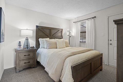 the preserve at ballantyne commons bedroom with bed