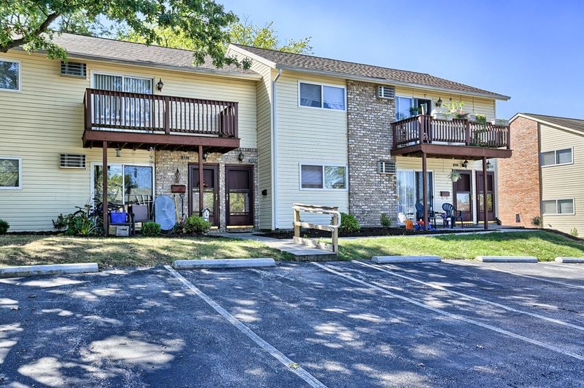 Apartments in Gettysburg, PA | Breckenridge Village Apartments | Property Management, Inc. - Photo Gallery 1