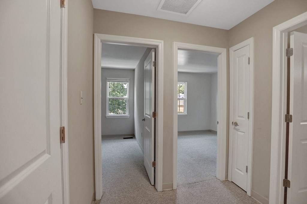 Central PA Apartments | Cherry Grove Apartments in Altoona PA | PMI