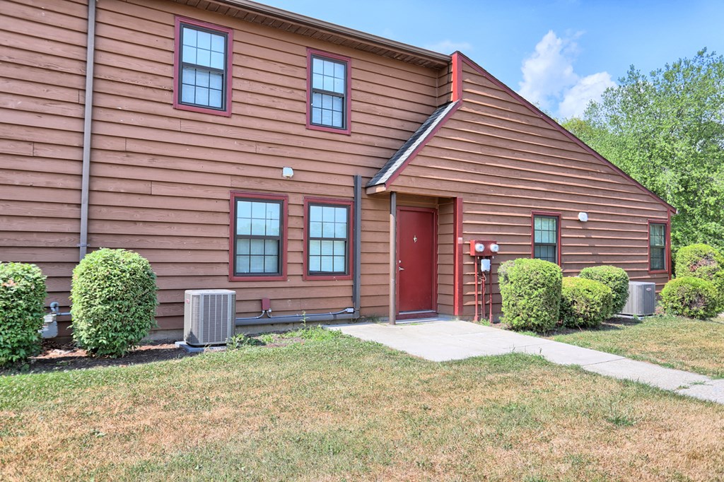 Cherry Grove Apartments in Altoona PA | PMI