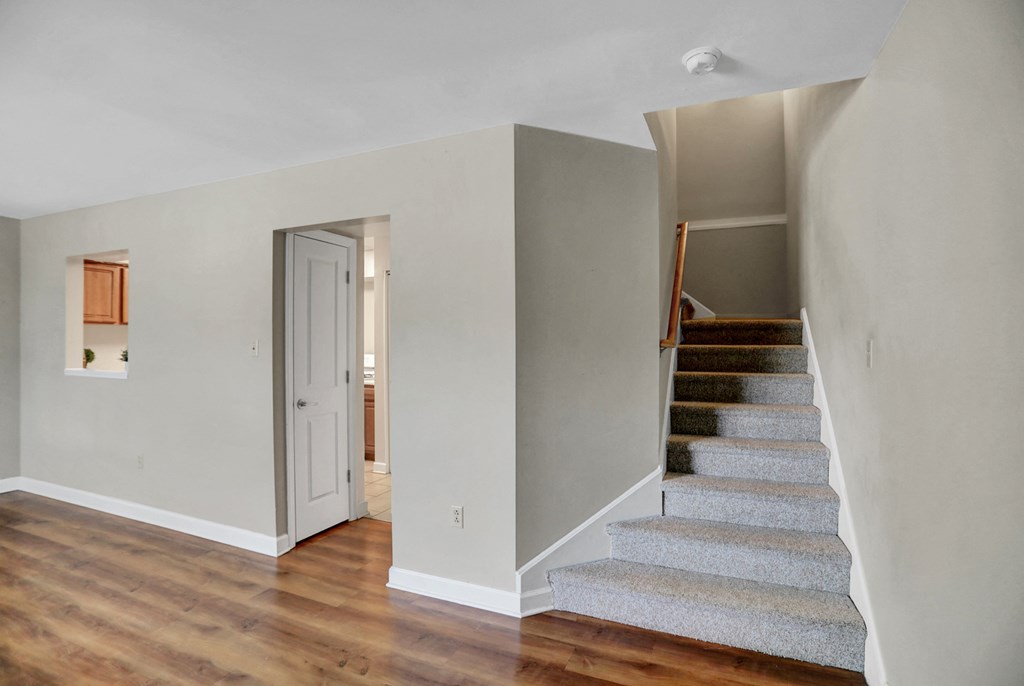 HUD Apartments | Cherry Grove Apartments in Altoona PA | PMI