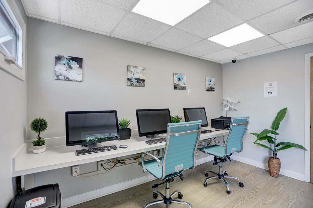 Low Income Apartments | Cherry Grove Apartments in Altoona PA | PMI