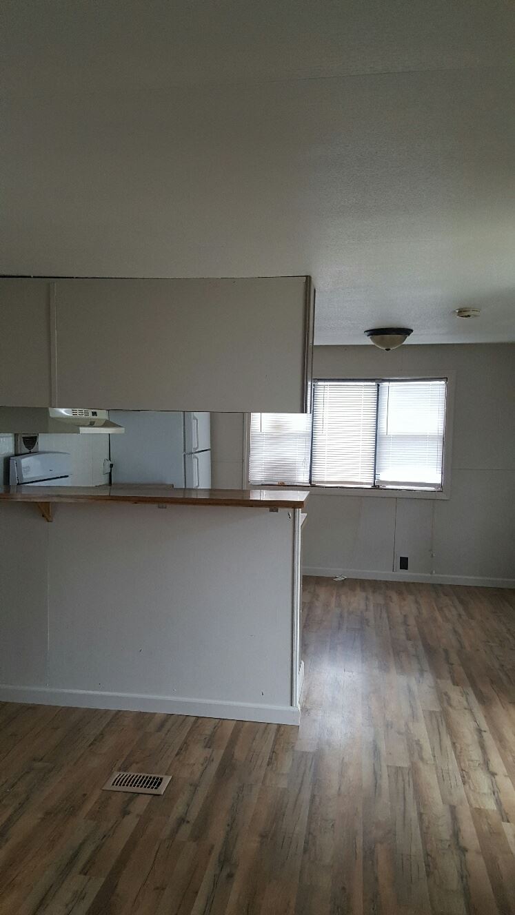 Oak Knoll Estates Apartments, Route 743 & Valley Road, Elizabethtown