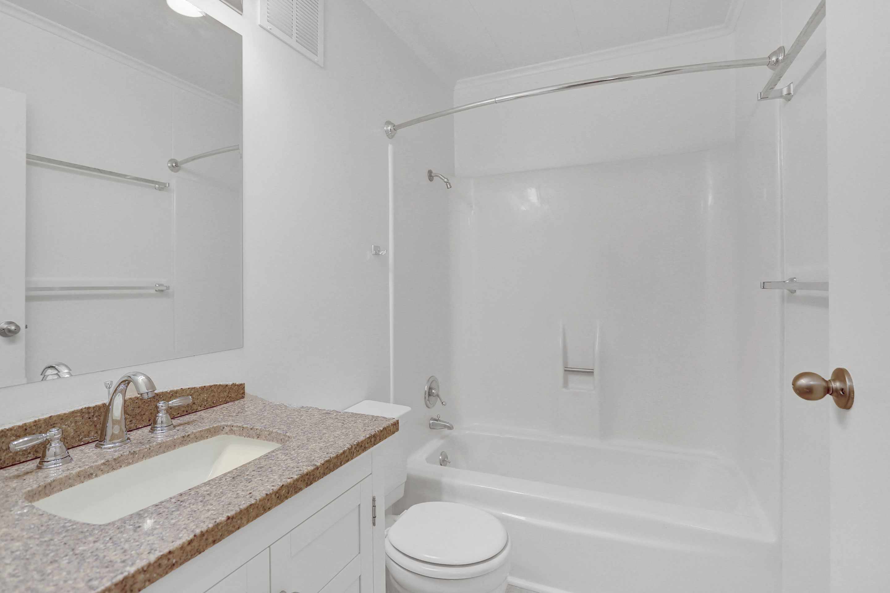 Apartment Available in Williamsport, PA | Woodland Park Apartments | Property Management, Inc.