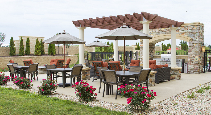 grilling seating area at The Tuscany on Pleasant View, Madison, WI