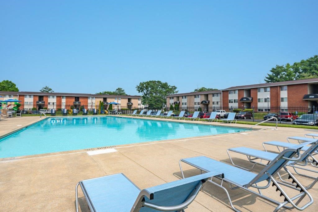 our apartments offer a swimming pool with lounge chairs