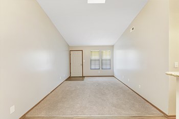 550 Bradenbush Court 1-2 Beds Apartment for Rent - Photo Gallery 23