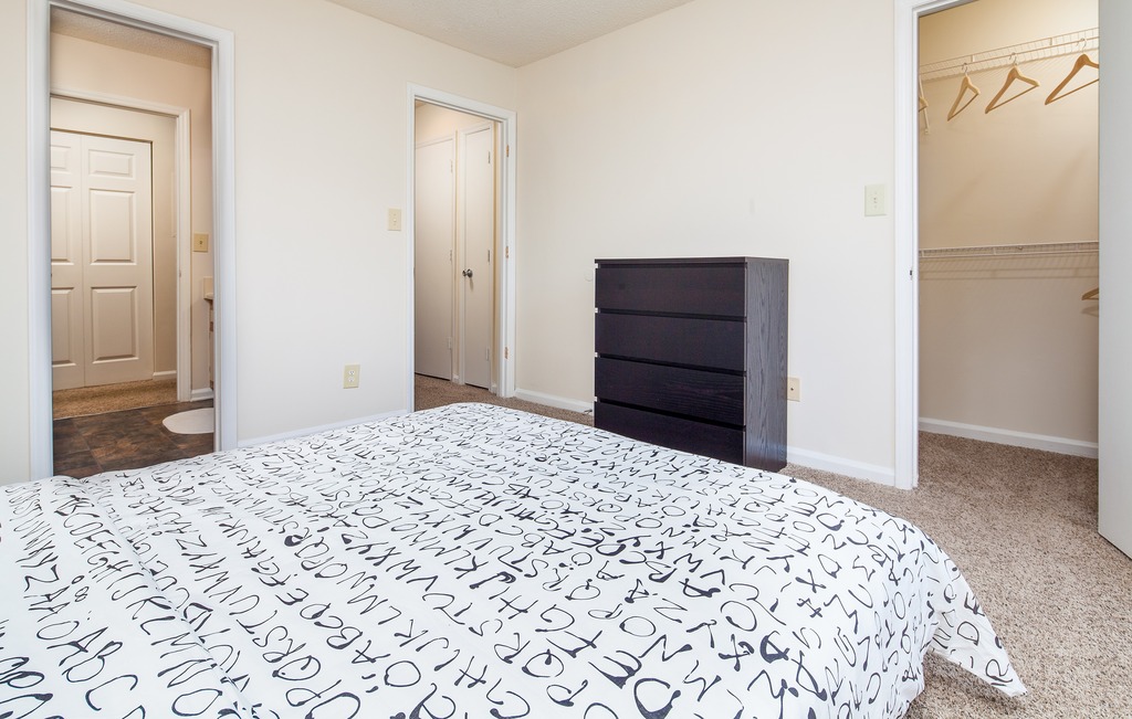 Axiom Apartments, 5625 Keyway Blvd., Charlotte, NC RENTCafé