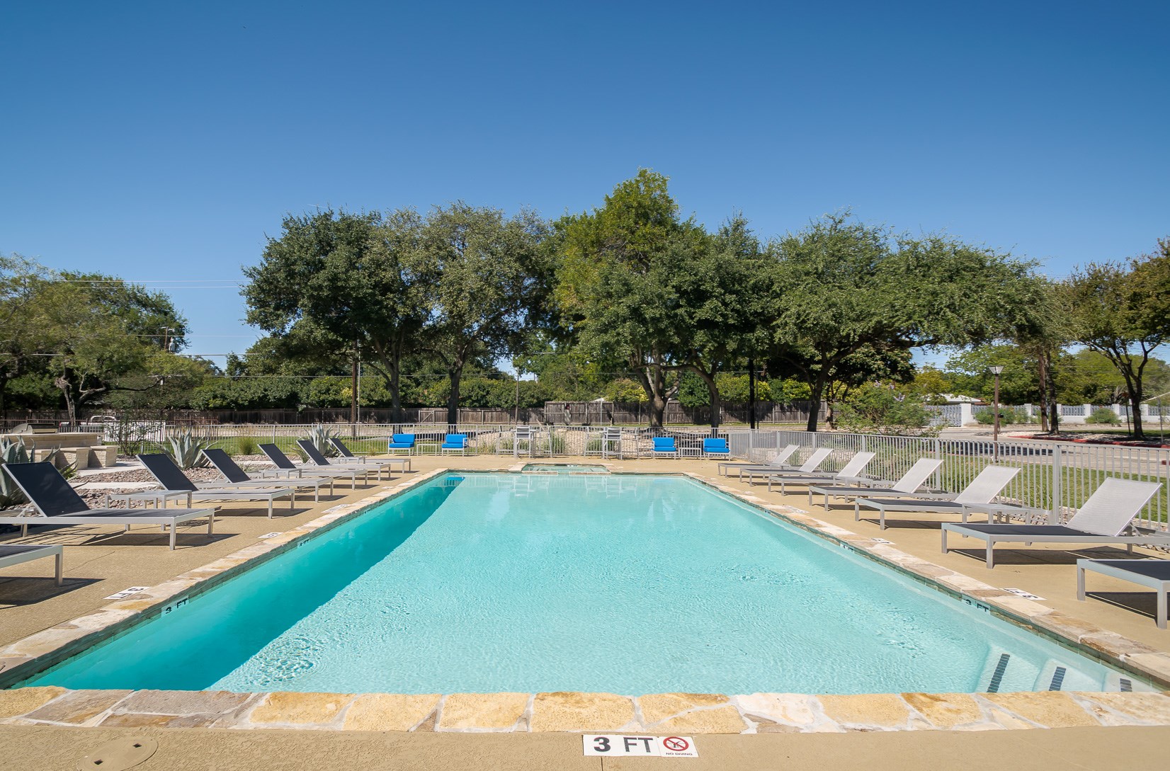 5Fifty Apartments, 550 Heimer Rd., San Antonio, TX - RENTCafé