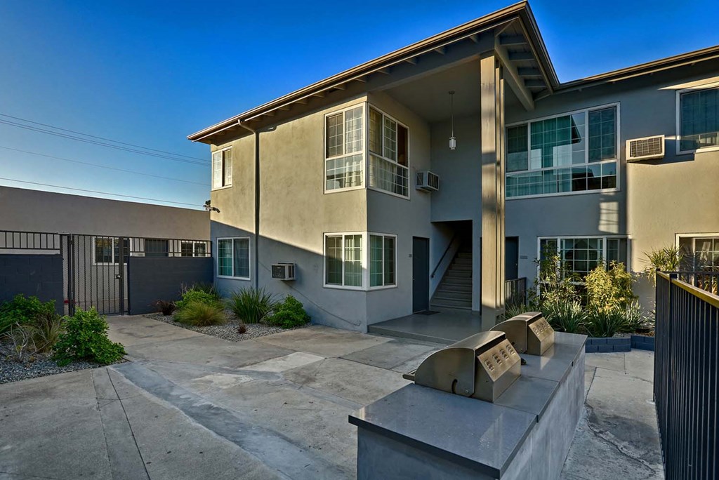 the building in which the apartment is located