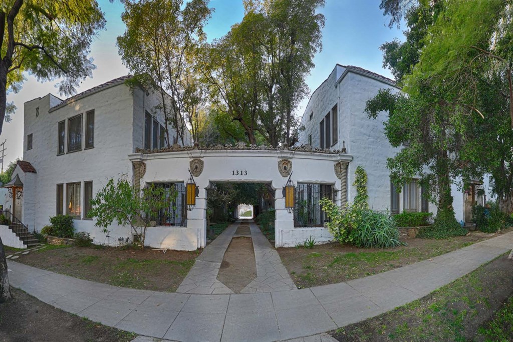 N. Hayworth Apartments, 1313- 1315 N. Hayworth, West Hollywood, CA ...