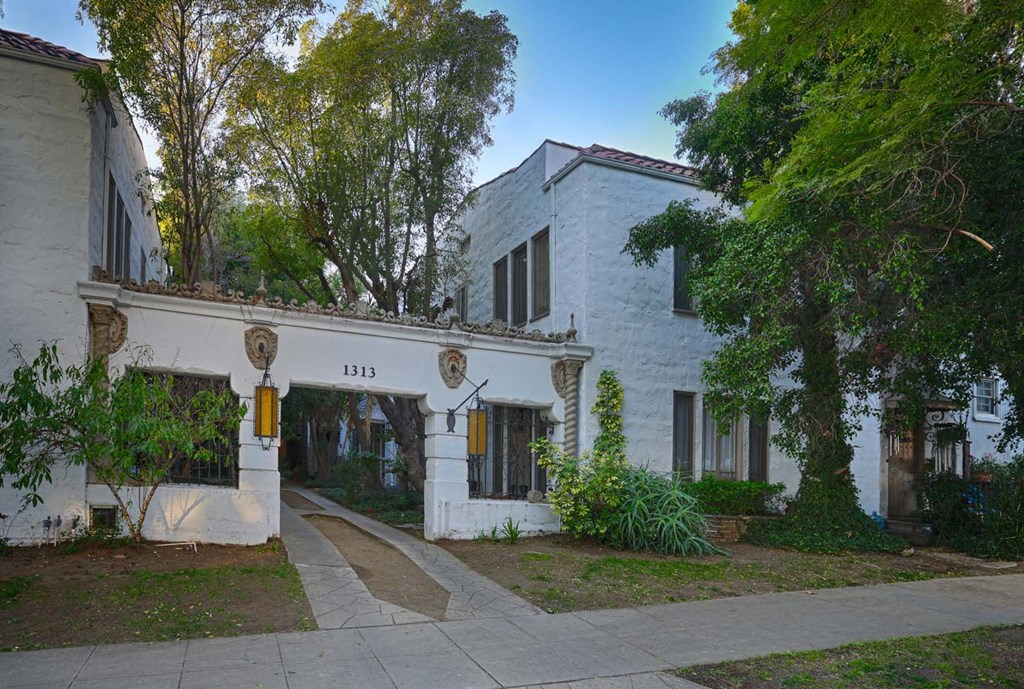 the building in which the apartment is located