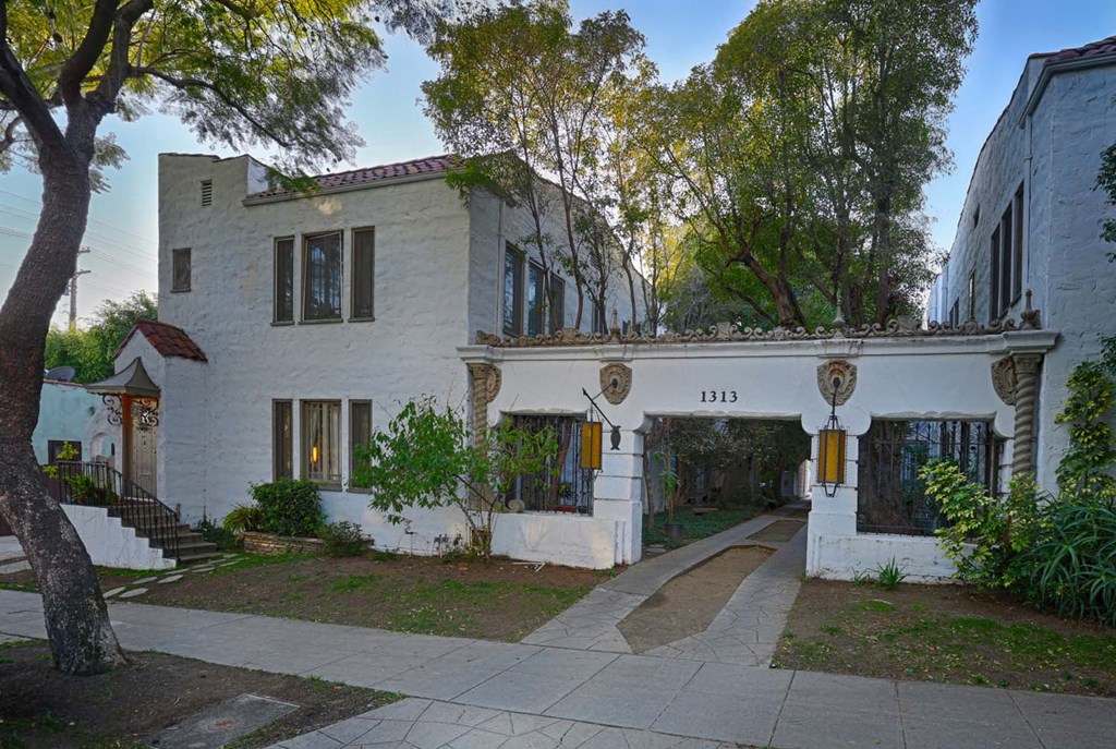 N. Hayworth Apartments, 1313- 1315 N. Hayworth, West Hollywood, CA ...