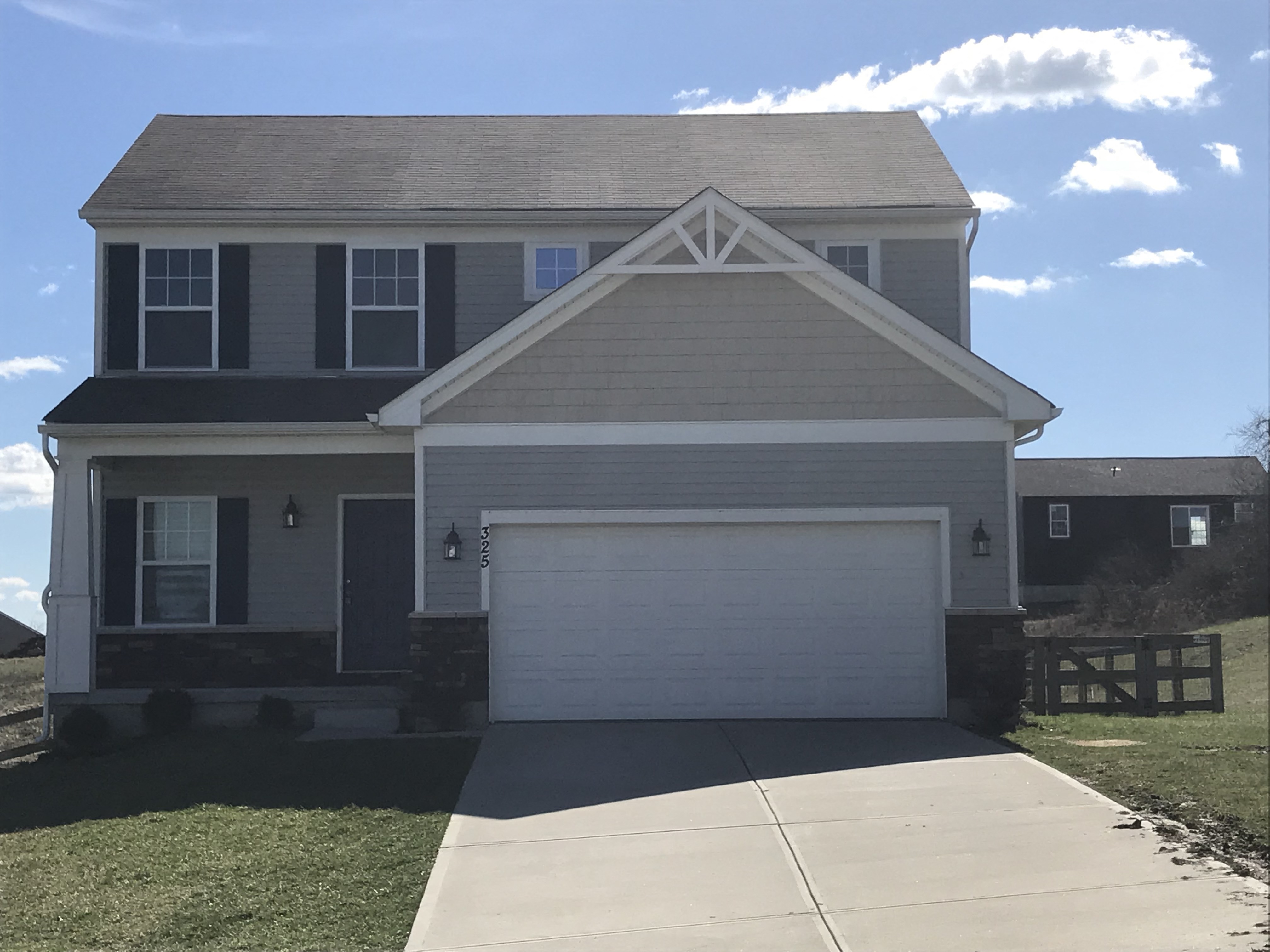 325 La Salle Ct. Walton, KY 41094