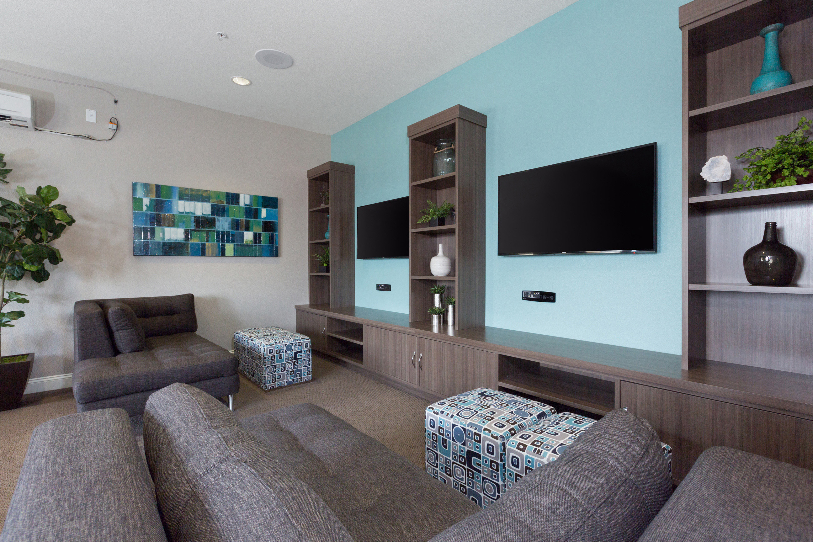 Amalfi Milpitas CA seating