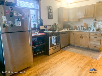 1635 N. Honore St. 2 Beds Apartment for Rent - Photo Gallery 4