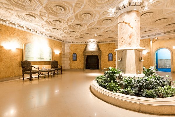 Park View Apartments 1936 North Clark Street Chicago Il Rentcafe