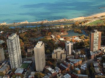 Aerial View of Building at Park View Apartments, Chicago, IL