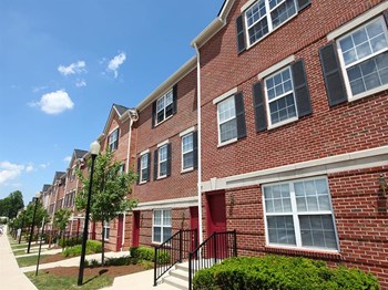 3615 Sherman Forest Drive Studio-4 Beds Apartment for Rent - Photo Gallery 2