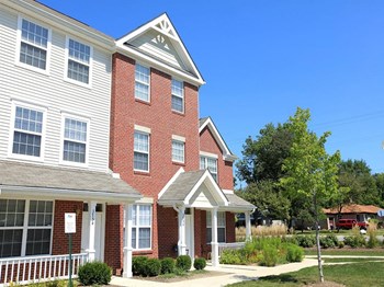 3615 Sherman Forest Drive Studio-4 Beds Apartment for Rent - Photo Gallery 6