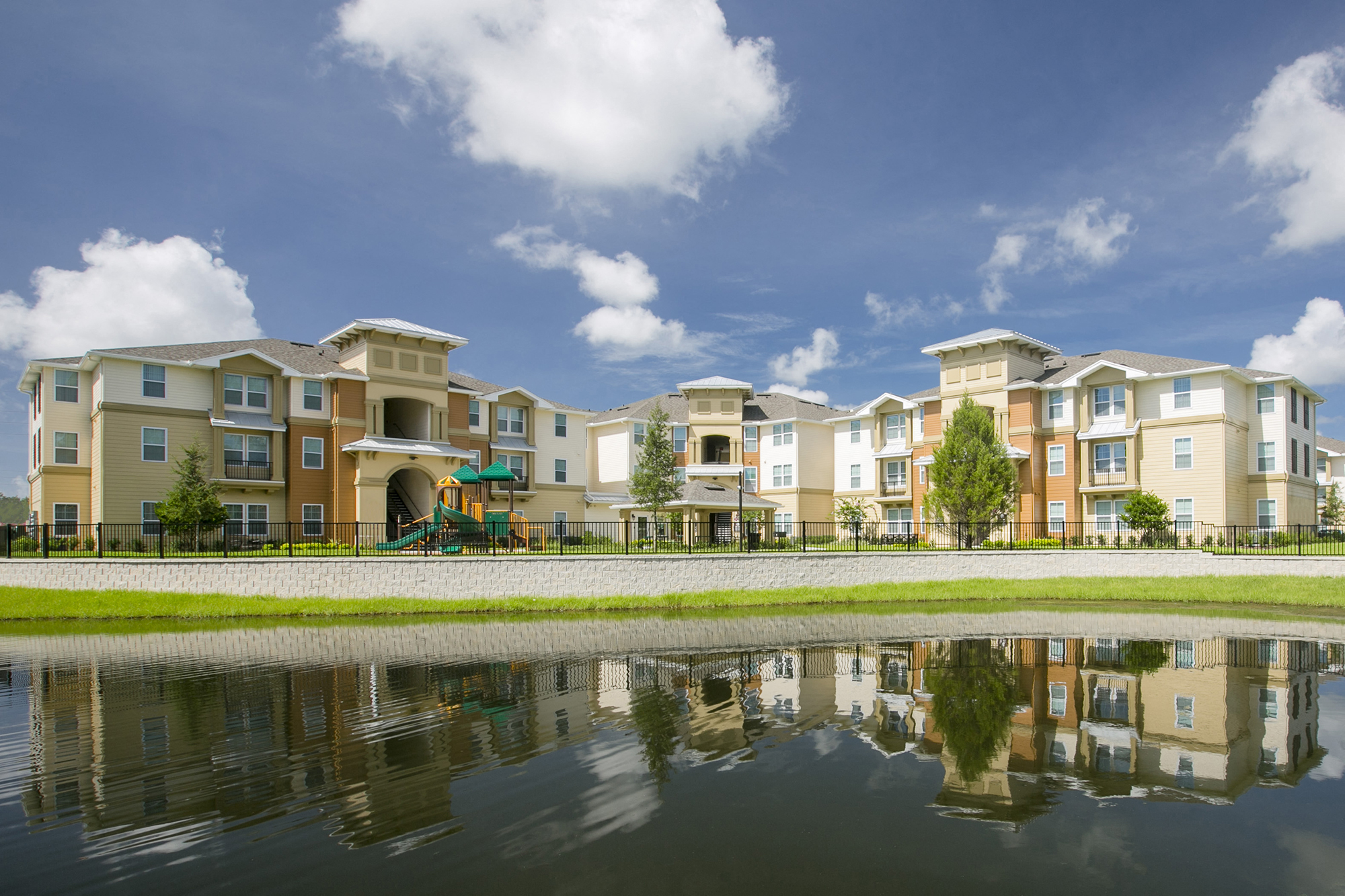 Osceola Pointe Apartments in Kissimmee, FL