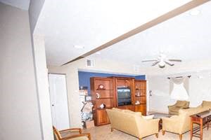 living room of common area_Westview Gardens Apartments Miami, Florida