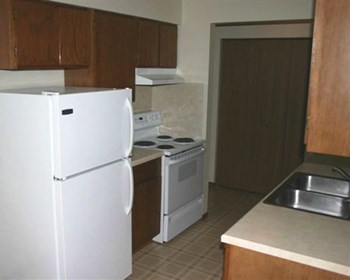 4345 & 4355 220th Street West 1-2 Beds Apartment, Affordable for Rent - Photo Gallery 3