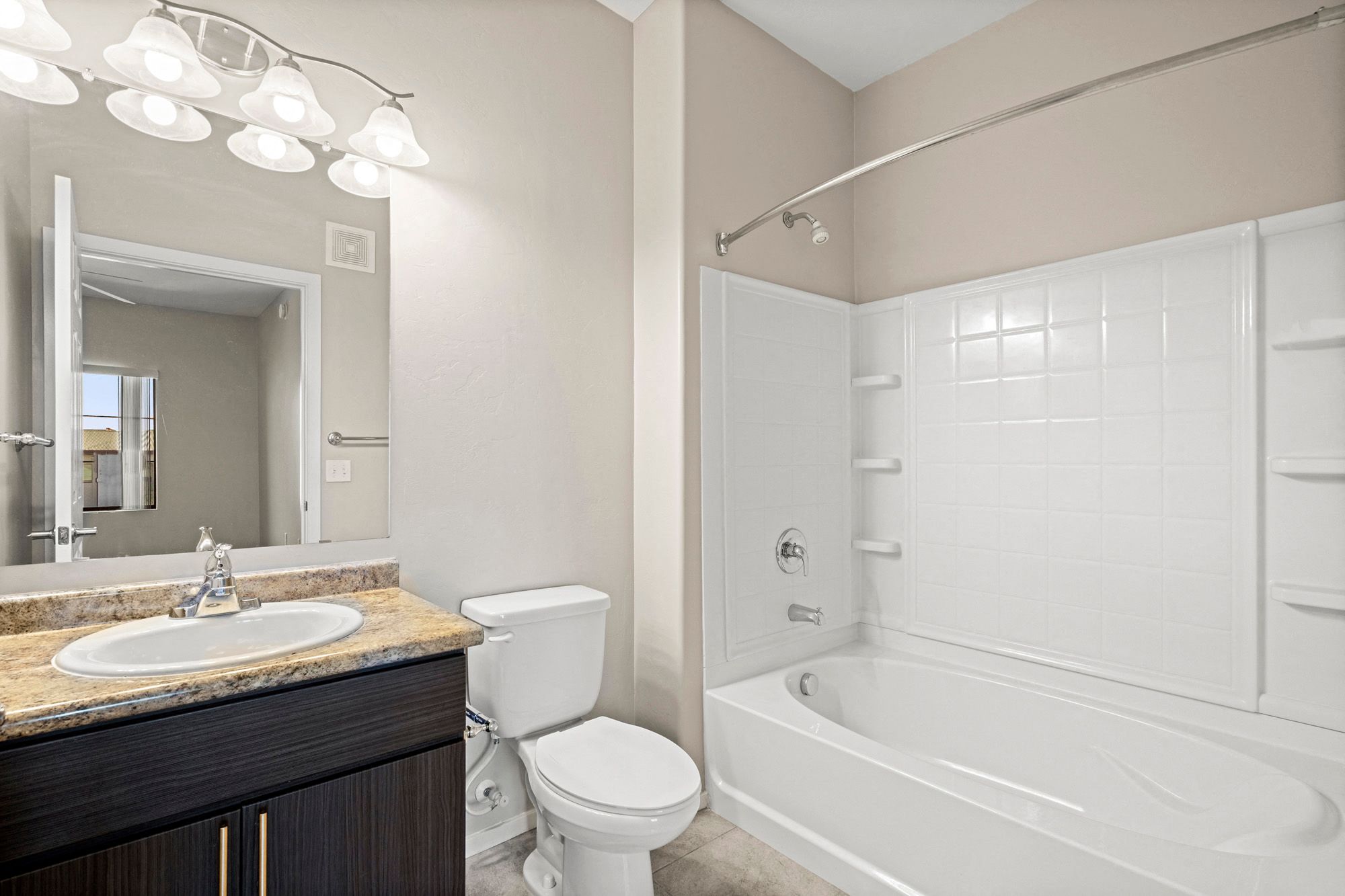 Bathroom, Sink, Tub, Bathtub, Mirror