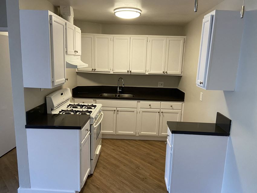 1743 Garfield Place Studio-2 Beds Apartment for Rent - Photo Gallery