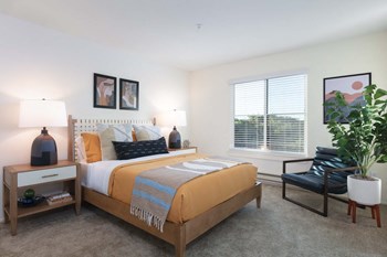 801 Marine Parkway 1-2 Beds Apartment for Rent - Photo Gallery 3
