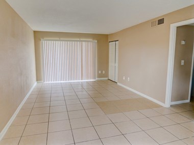 Unfurnished Living Area at Hibiscus Place Apartments, Florida, 32808 - Photo Gallery 2