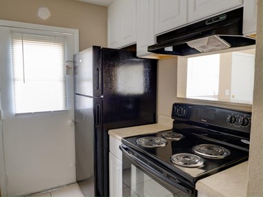 5600 Silver Star Rd 1-3 Beds Apartment for Rent - Photo Gallery 1