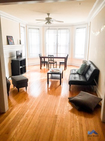 1125 Davis St. 1-5 Beds Apartment for Rent - Photo Gallery 2
