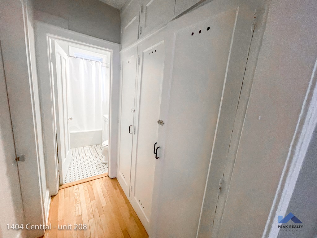 how to paint a room with white doors and a wood floor