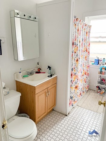1615-25 Ridge Ave. 1-4 Beds Apartment for Rent - Photo Gallery 6
